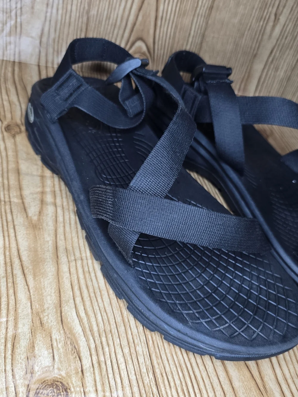Men's Chaco Black Strappy Outdoor Waterproof  Sandals Size 14‎